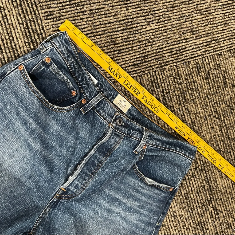 Levi’s 501 Womens 31x30 button-fly - Picture 7 of 9